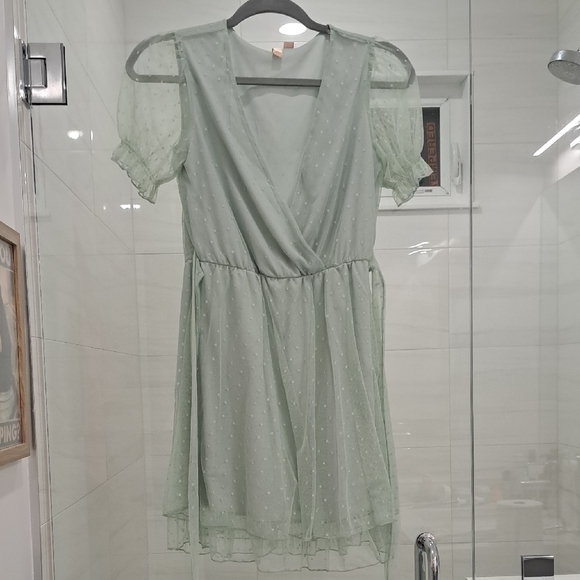 Nordstrom Dresses & Skirts - Nordstrom Mint Green Mini Dress with Tie